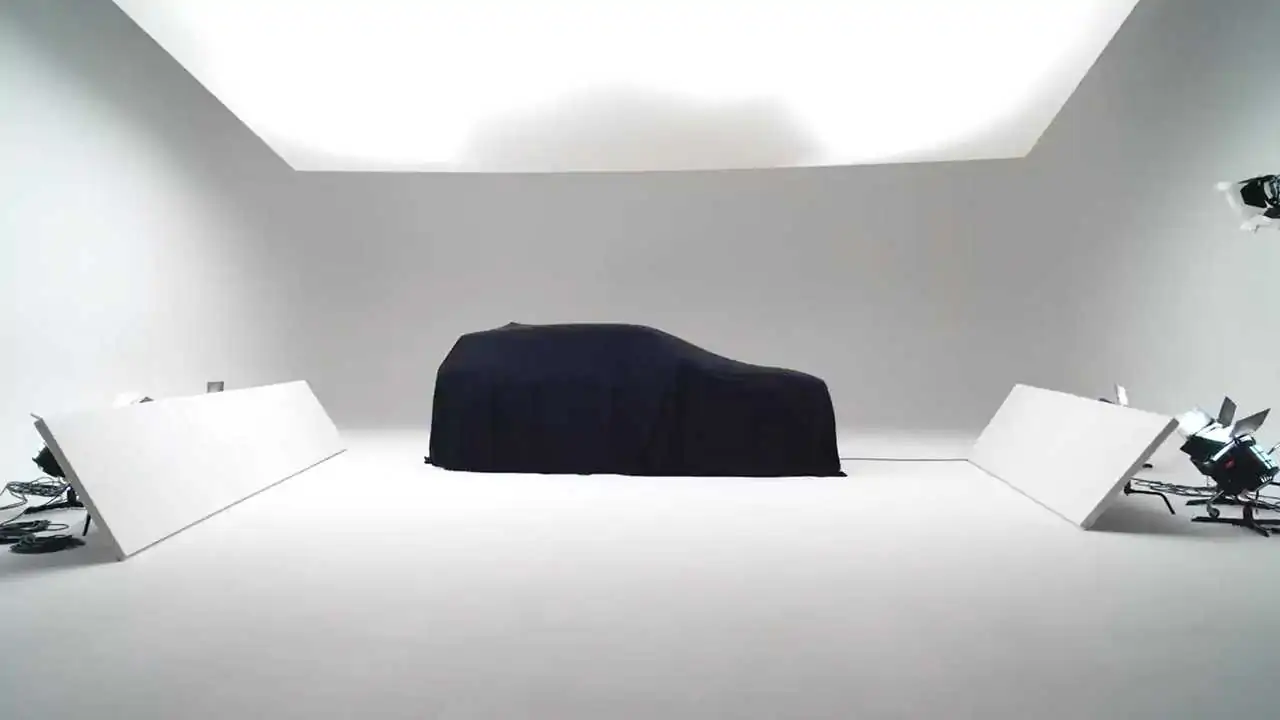suv-elettrico-ford-teaser-video.webp.e7a9230dc66fe44b47bd012ca99c800a.webp