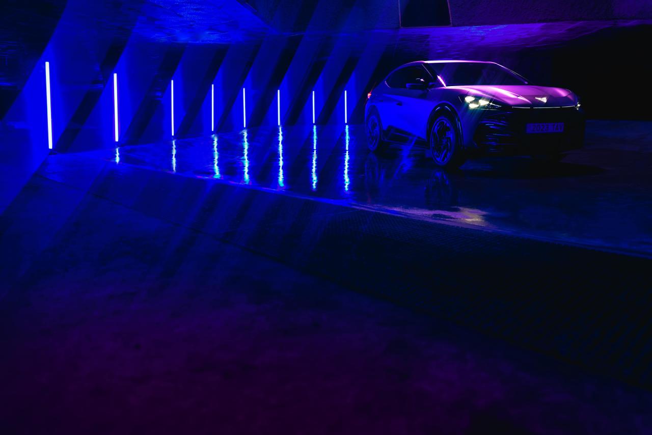 CUPRA-Tavascan_23_HQ-min.thumb.jpg.d395e4b48cbf7d0e1e53216168328fb8.jpg