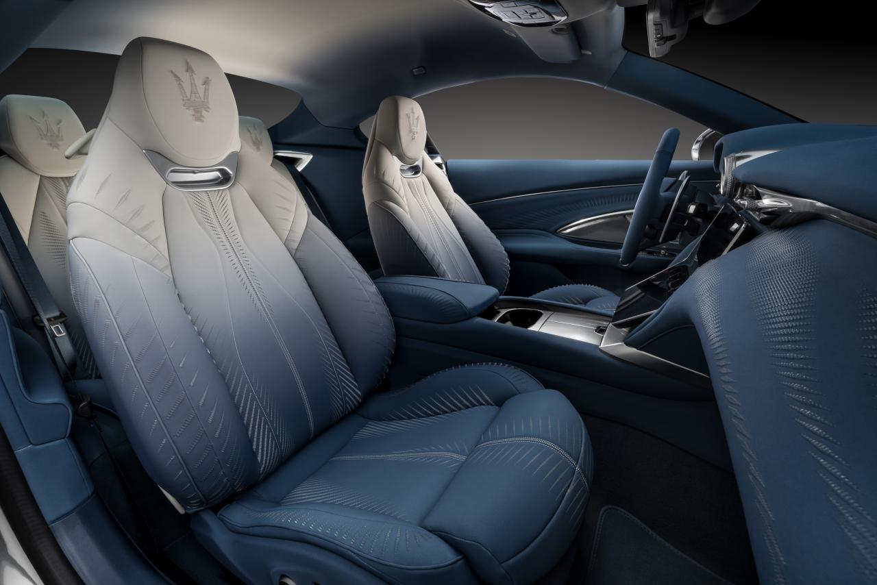 Medium-21455-MaseratiGranTurismoFuoriserieOne-OffLuce.thumb.jpg.79c8813f71fbe86f597d8ad1a4cbec80.jpg