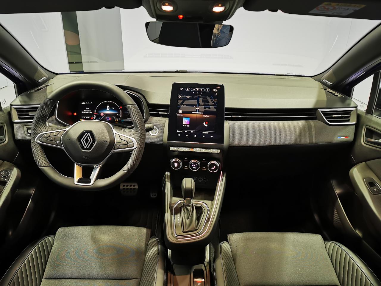 S0-presentation-renault-clio-5-restylee-2023-enfin-une-nouvelle-clio-753507.thumb.jpg.7db9397c847097ec59a3fa890cca77e8.jpg