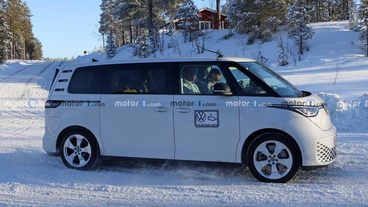 vw-id.-buzz-lwb-new-spy-photo (6).jpg