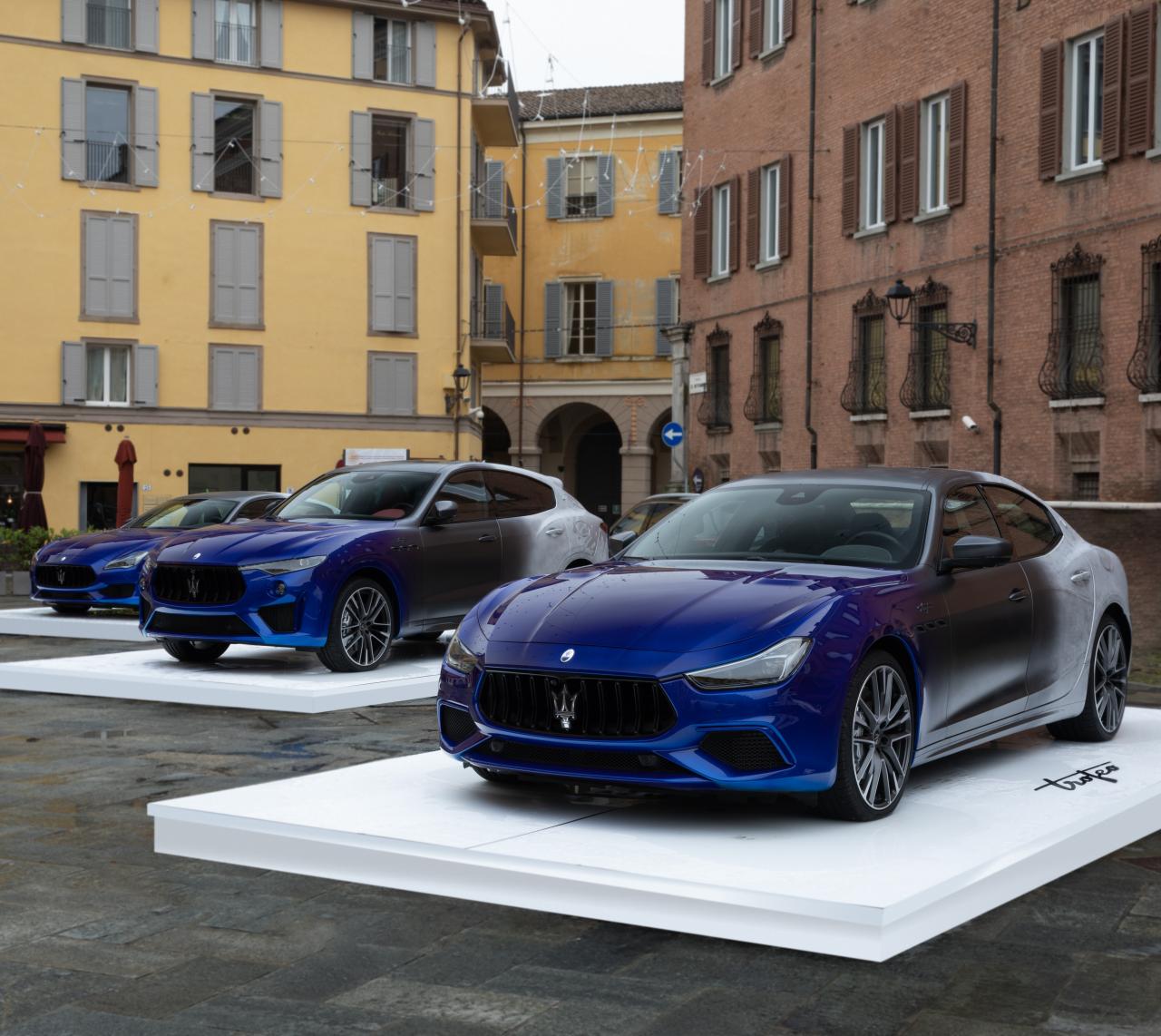 22104-MaseratiQuattroporteTrofeoZdaMaseratiLevanteTrofeoZdaMaseratiGhibliTrofeoZda.thumb.jpg.eb3e234bf6bc5b23c87735f0b514b8bf.jpg
