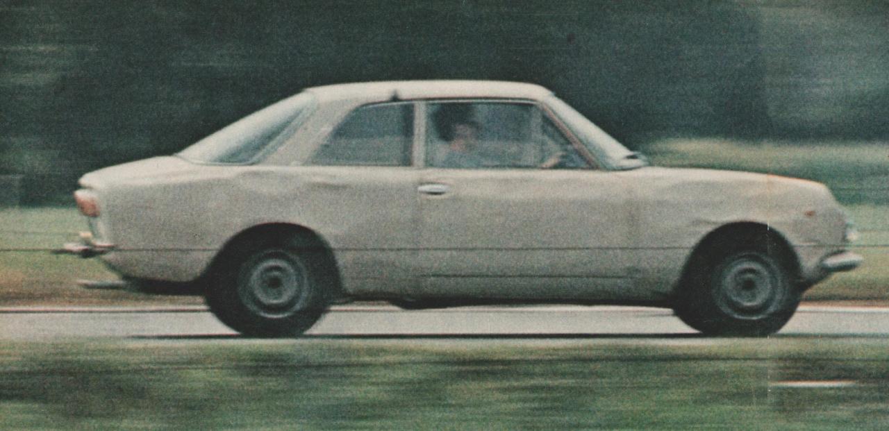 Fiat 124 Coupè proto 1.jpg