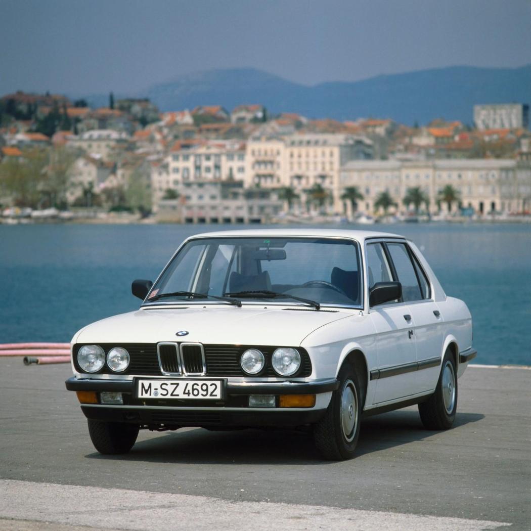 P90504622_lowRes_bmw-5-series-e28-05-.thumb.jpg.abd05489f7ce56e786d0a4c4fe261941.jpg
