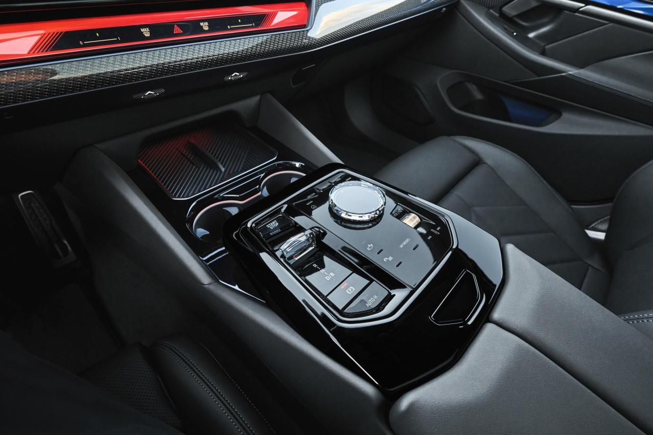 P90505520_lowRes_the-new-bmw-i5-m60-x.thumb.jpg.9db8006d24b499b83aa38aa8cfda5efe.jpg
