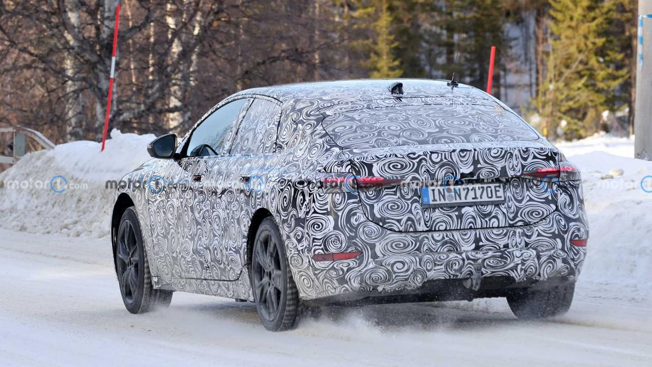 audi-rs6-e-tron-spy-photos(6).thumb.jpg.c403b433a8c73eee725e110bb458c6e7.jpg