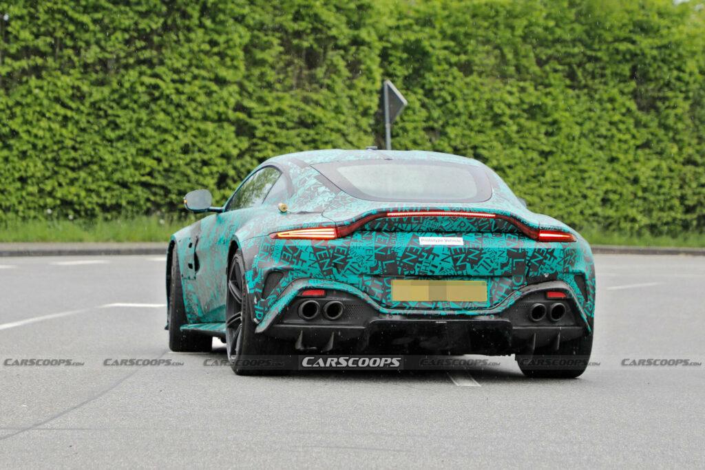https___www.carscoops.com_wp-content_uploads_2023_05_2025-Aston-Martin-Vantage-1-1024x683.jpg