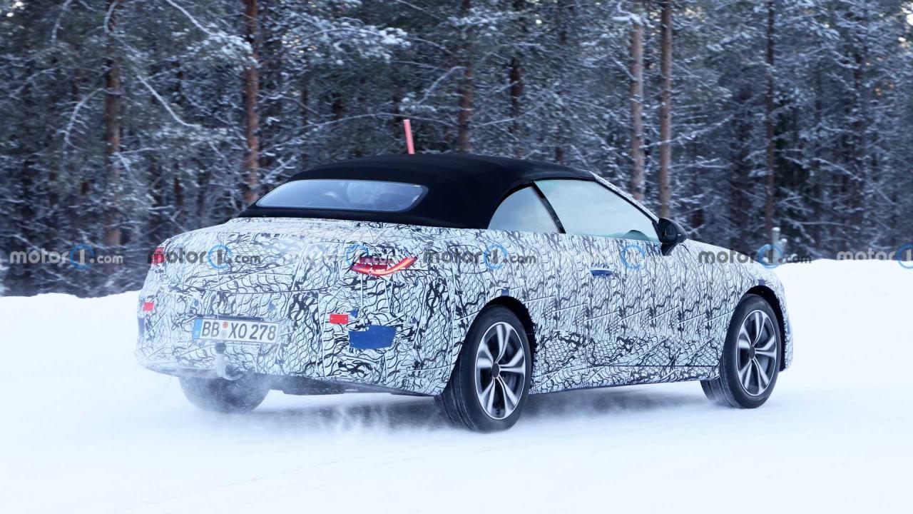 mercedes-benz-cle-convertible-spy-photos (2).jpg
