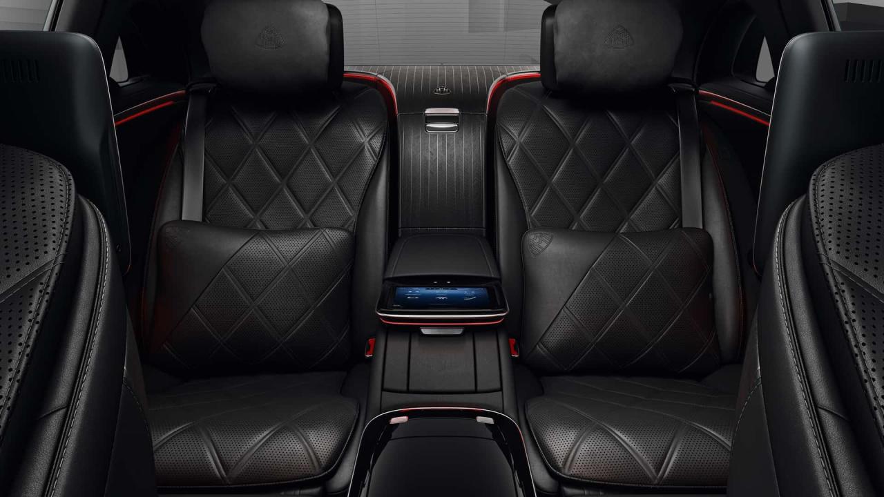 mercedes-maybach-night-series(3).thumb.jpg.1b453176d24653a1067b45b6c6a64811.jpg