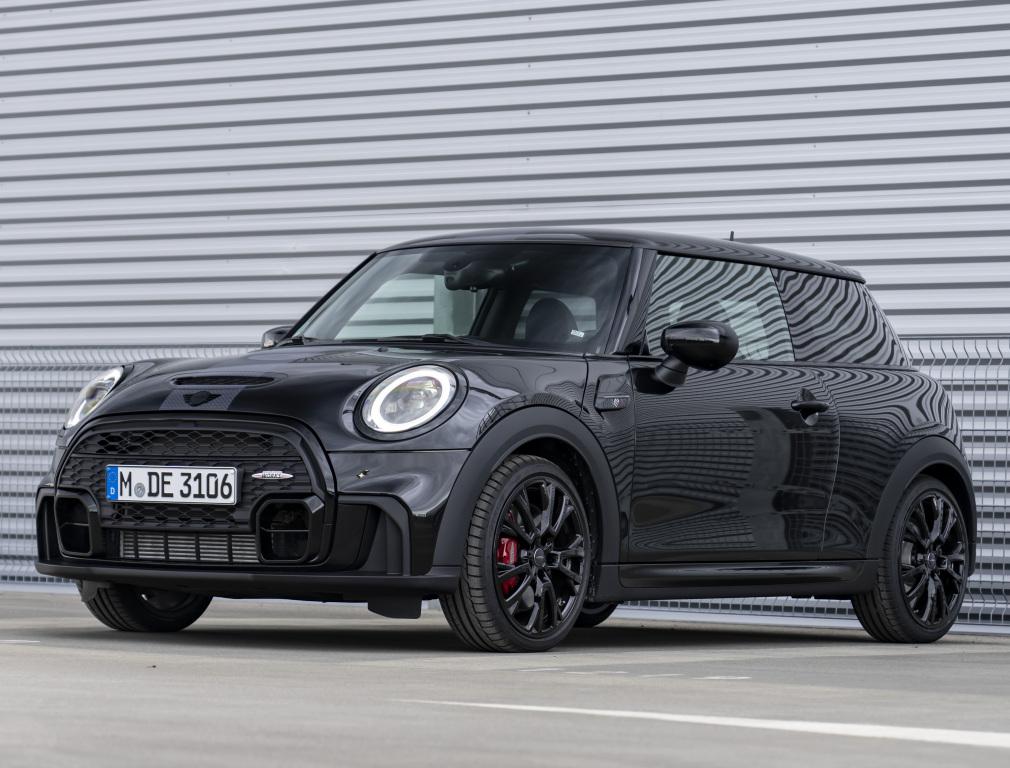mini_john_cooper_works_1to6_35_0a7b009b10e80cda.jpg.68ef9f93462c374530b5025b0664967e.jpg