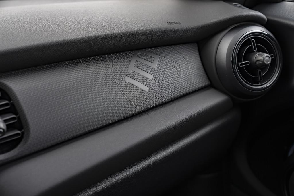 mini_john_cooper_works_1to6_592.jpg.7a3c0cac13d352a13a9a83925ea0fb00.jpg
