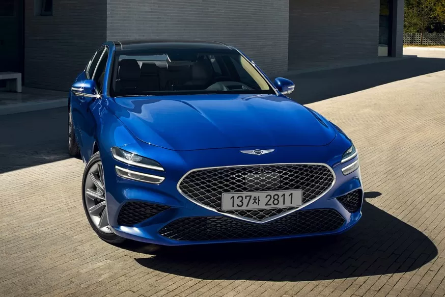 pre-genesis-g70-1.jpg.webp.27d9873fe33f6ad054b978cdf8f18c65.webp