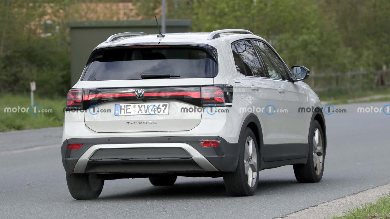 vw-t-cross-facelift-new-spy-photo(5).thumb.jpg.89201d1cbbffb29189e574e1dc7d9935.jpg