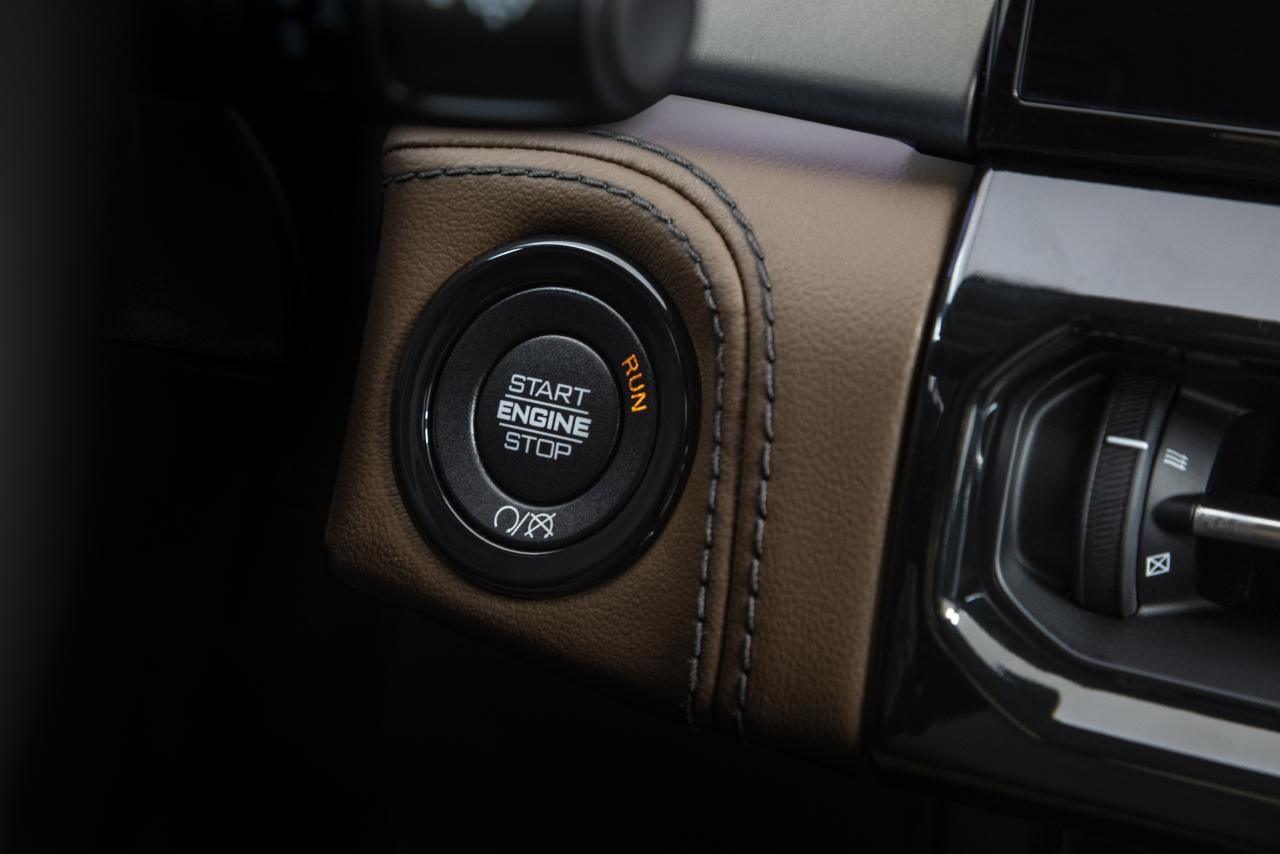 2192970-us6v2s8sx2.jpg
