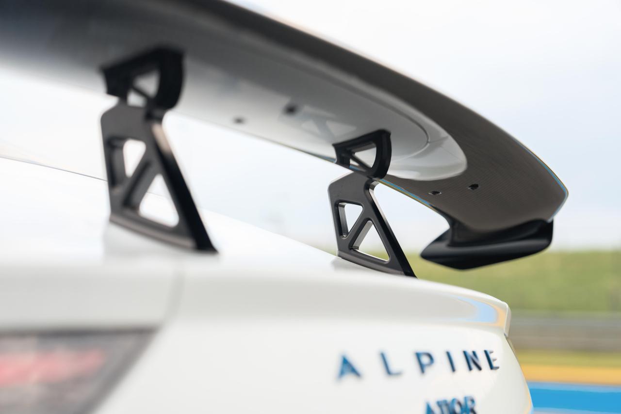 ALPINE_A110_R_Le_Mans_Limited_Edition_16.jpg