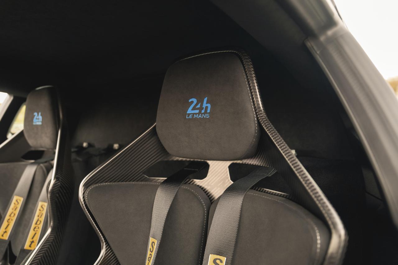 ALPINE_A110_R_Le_Mans_Limited_Edition_27.jpg