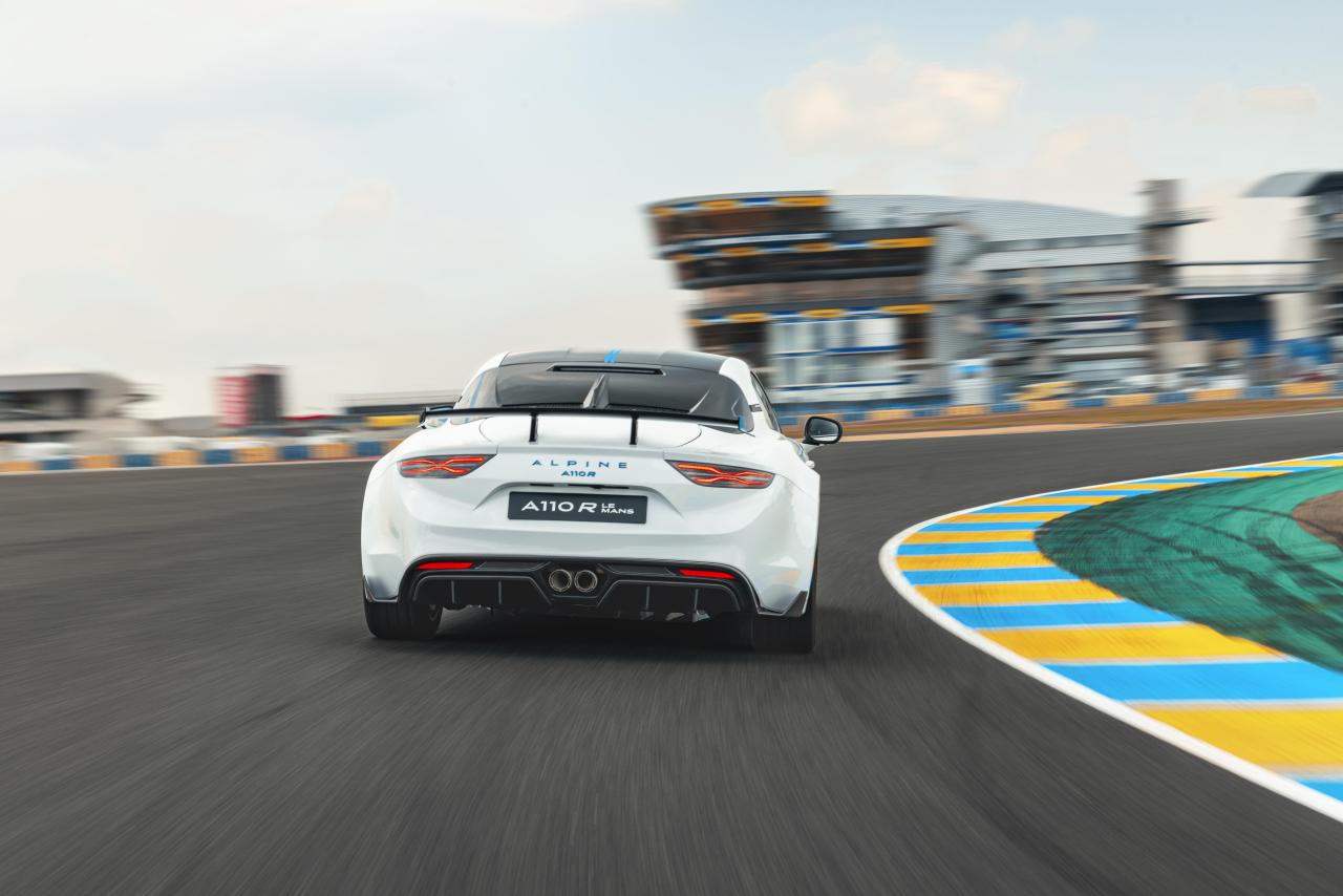 ALPINE_A110_R_Le_Mans_Limited_Edition_5.jpg