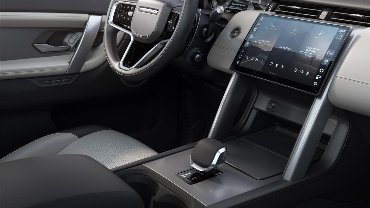 DS_24MY__09_INTERIOR_LEATHER_140623.thumb.jpg.2b3d862e166f227b137515ec7adaea8a.jpg