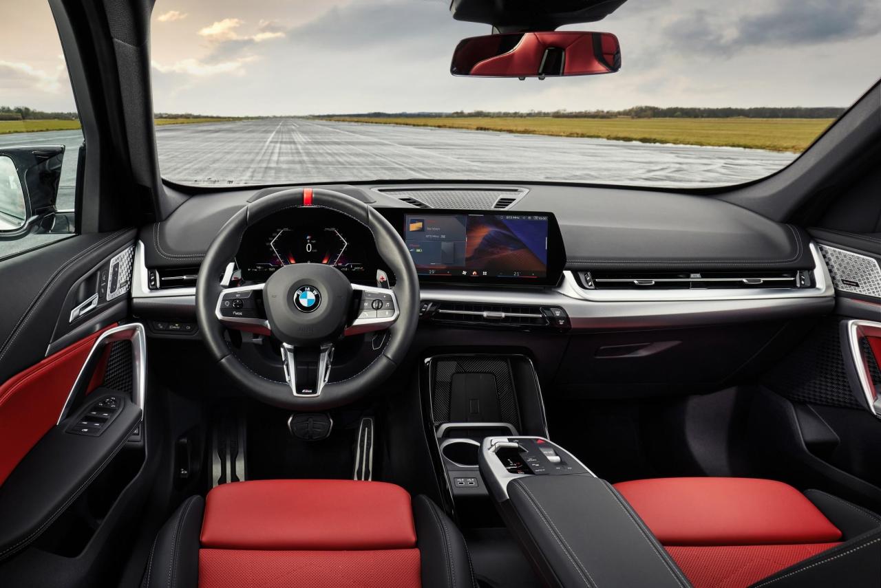P90509804_lowRes_bmw-x1-m35i-m-frozen.thumb.jpg.ae28944d9286f2af067448b0183470fa.jpg