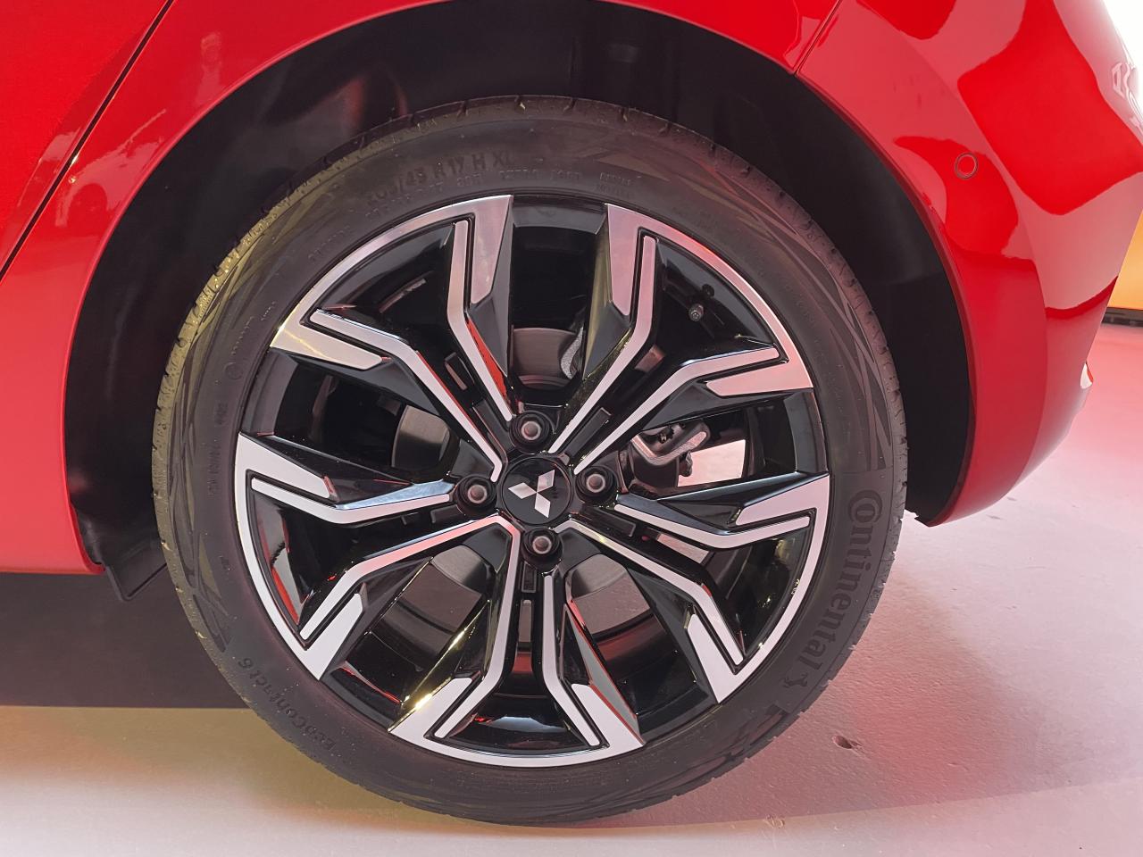 S0-presentation-video-mitsubishi-colt-757071.thumb.jpg.4be396a8c3e36a7cfd74807ed24f1e10.jpg