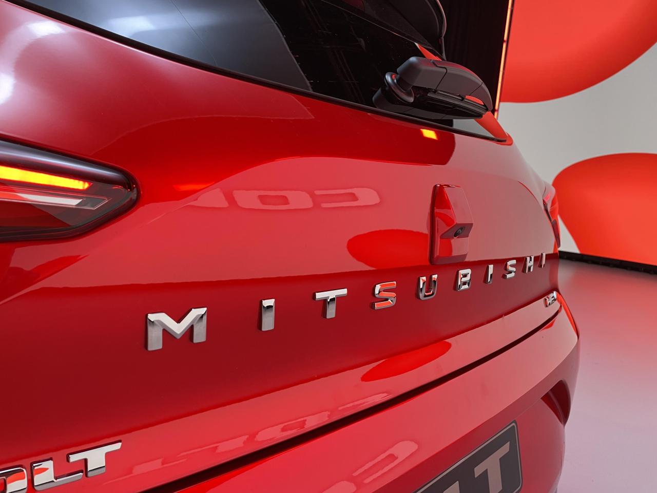 S0-presentation-video-mitsubishi-colt-757073.thumb.jpg.b9766d522119c9559157026927522197.jpg