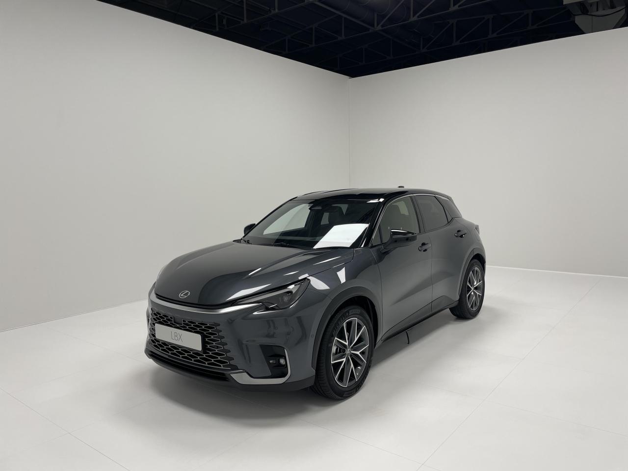 S0-presentation-video-nouveau-lexus-lbx-le-toyota-yaris-cross-des-riches-758249.thumb.jpg.8cfeafb75b3960d29537b4c9577605d1.jpg