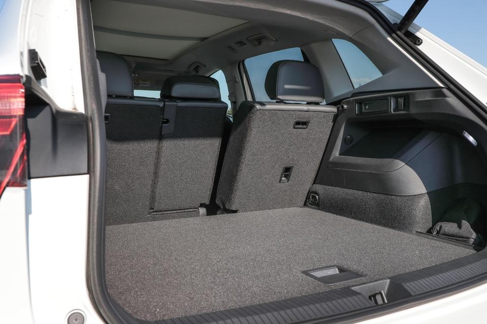 S8-prise-en-main-nouveau-volkswagen-tiguan-evolutions-camouflees-759120.jpg.49ea5a86f55703a2e609a556fb8c59cb.jpg