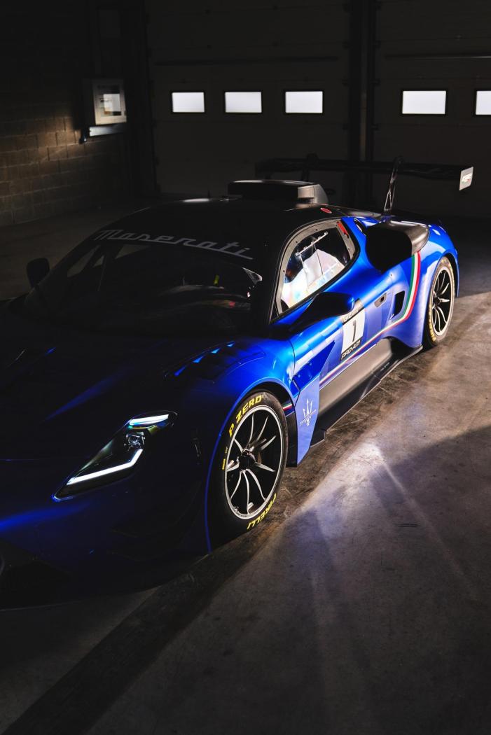 Small-22335-MaseratiGT2.thumb.jpg.8415510ad18cb9035cec2a22bb6156ed.jpg