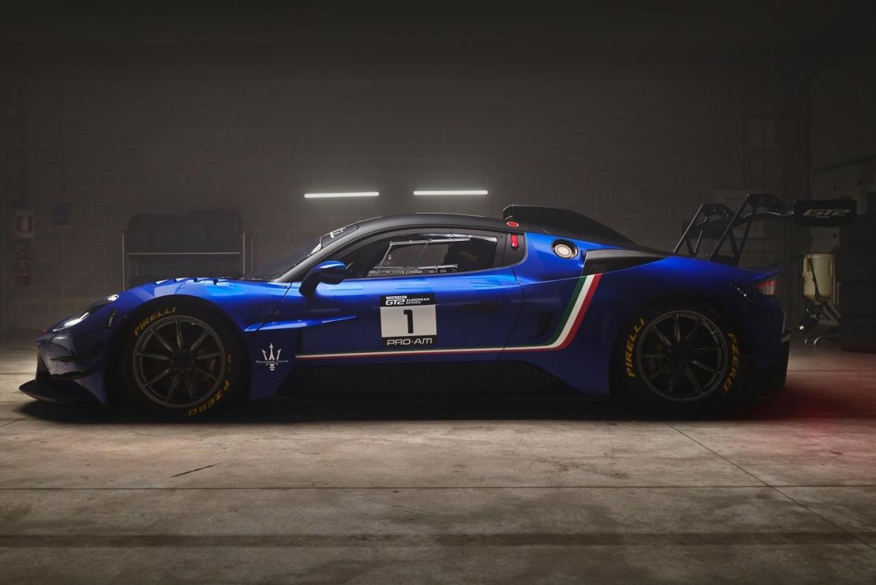 Small-22338-MaseratiGT2.thumb.jpg.e26368d1b9c86ccfcbca118e108562e7.jpg