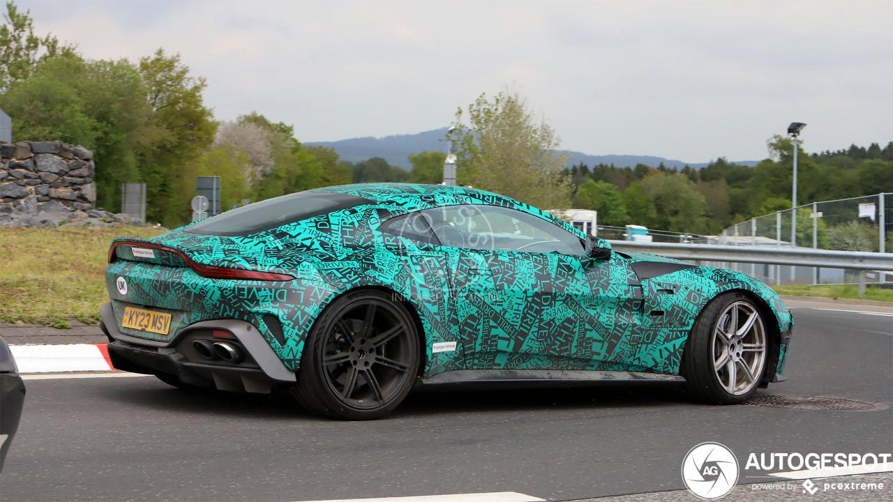 aston-martin-v8-vantage-2024-c718912062023154145_6.jpg