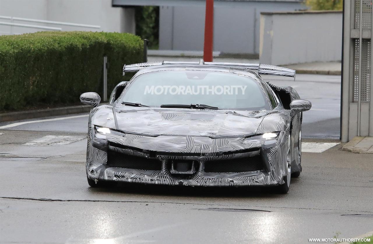 ferrari-sf90-lm-versione-speziale-spy-shots--photo-credit-baldauf_100887626_h.jpg