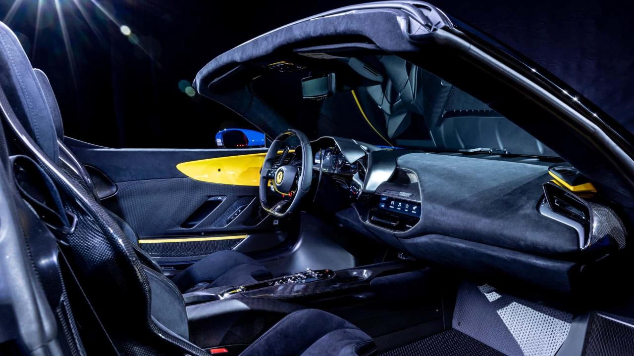 ferrari-sf90-xx-spider-azzurro-dino(4).thumb.jpg.e75929d956e20ae741d6ba2373e7d28c.jpg