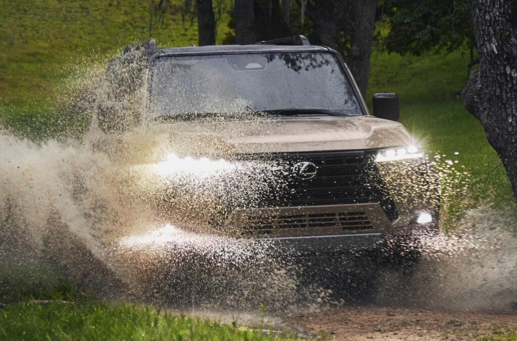 https___www.carscoops.com_wp-content_uploads_2023_05_Lexus-GX-Joint-Teaser-HERO-1024x677.jpg.bff13a9a982e3be8e9e9d50c70130223.jpg