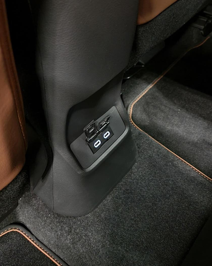 lexus-lbx-20.thumb.jpg.12b110ab5aaa2a69dddb38abf88e6bf0.jpg