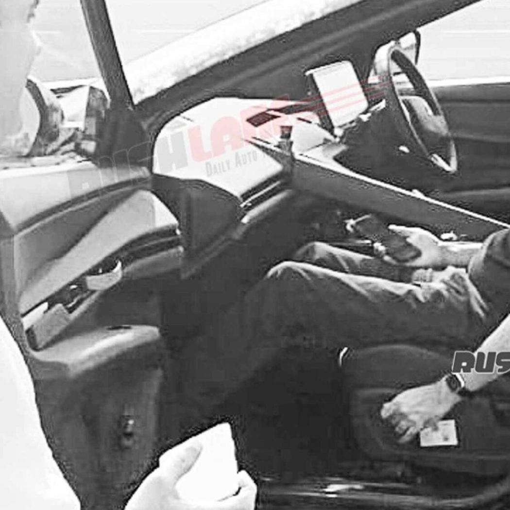 mahindra-be05-electric-suv-interiors-2-1125x1125.thumb.jpg.4f253be0bb7d8f63503050311bb9d9a4.jpg