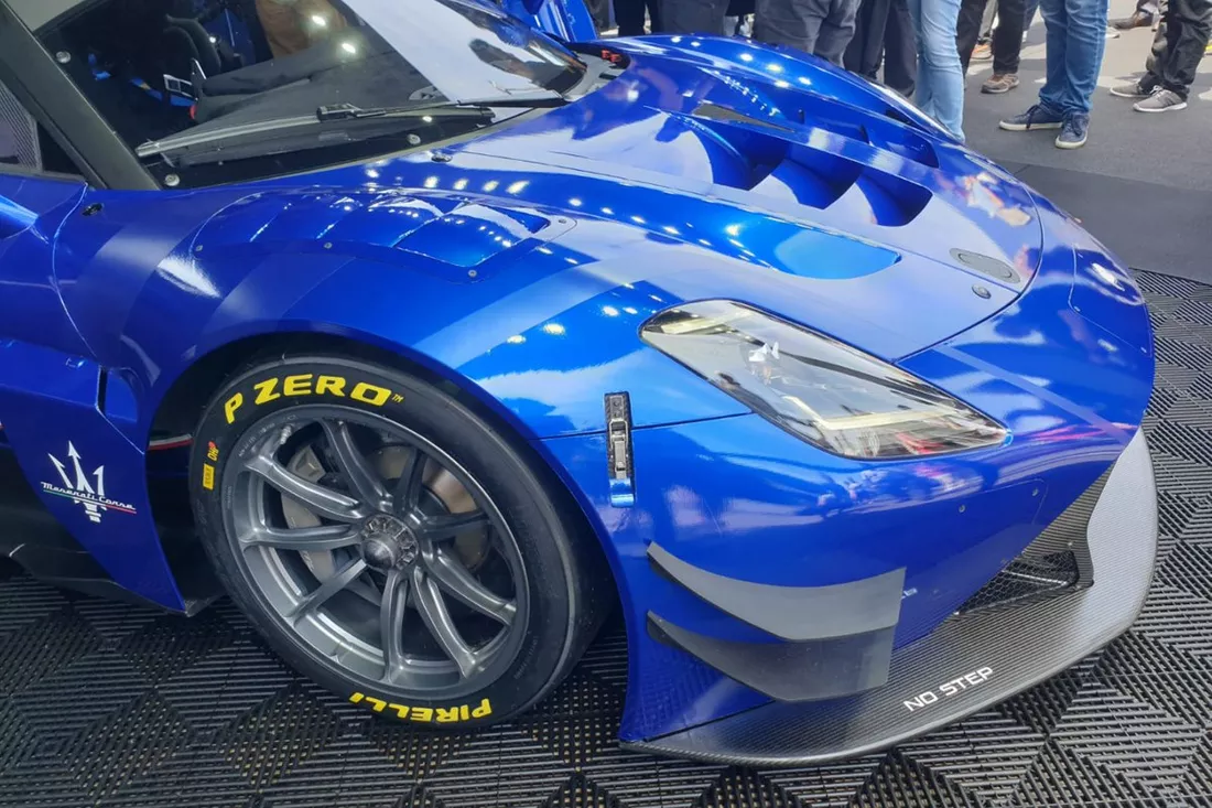 maserati-mc20-gt2-1(1).webp.d0480a5910c8d93e291368a512168da0.webp