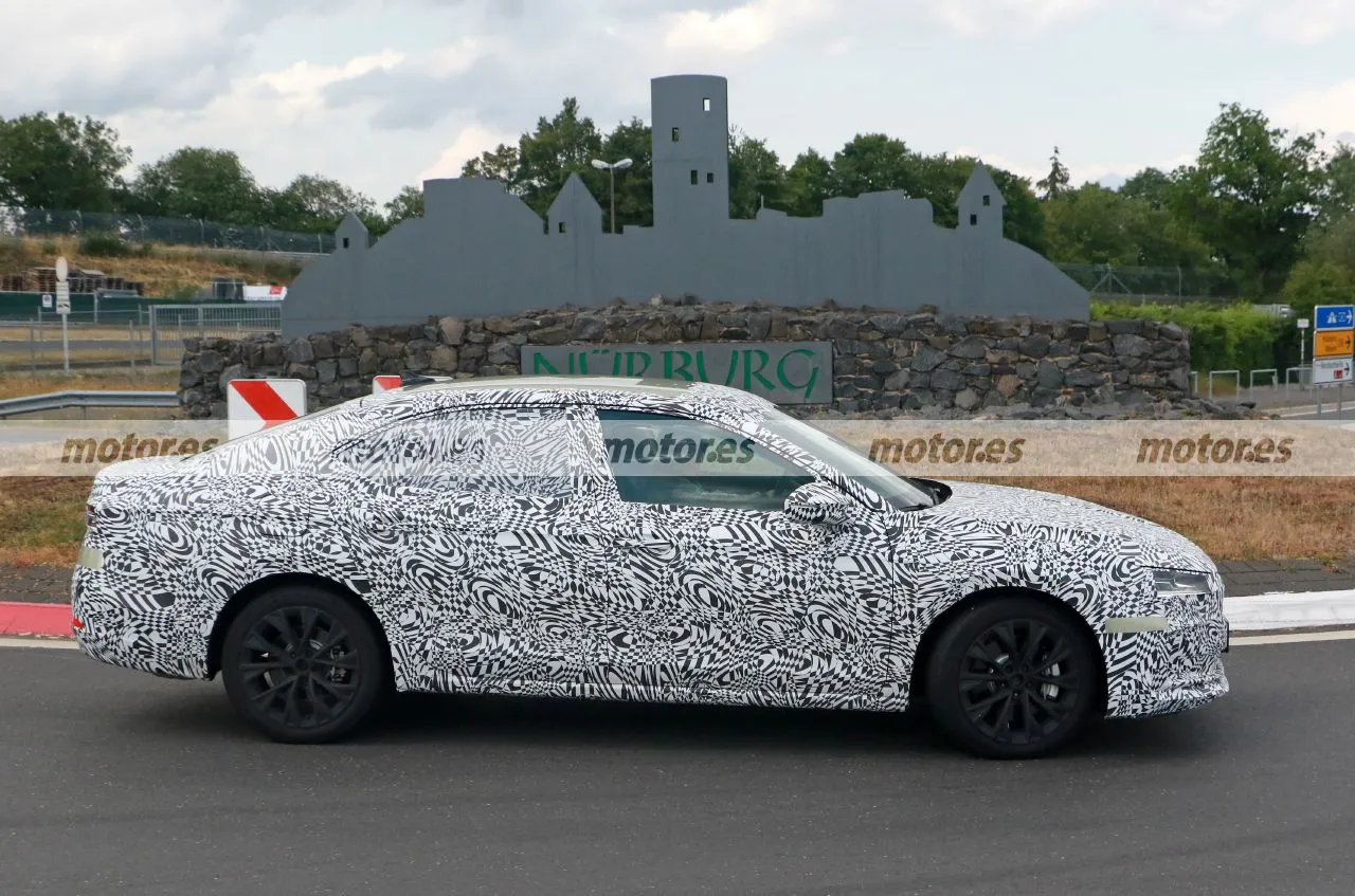 skoda-superb-2024-fotos-espia-nurburgring-202395719-1687415753_20.webp.ddf25abc5696e779d7d63e7e2bcbb3f5.webp