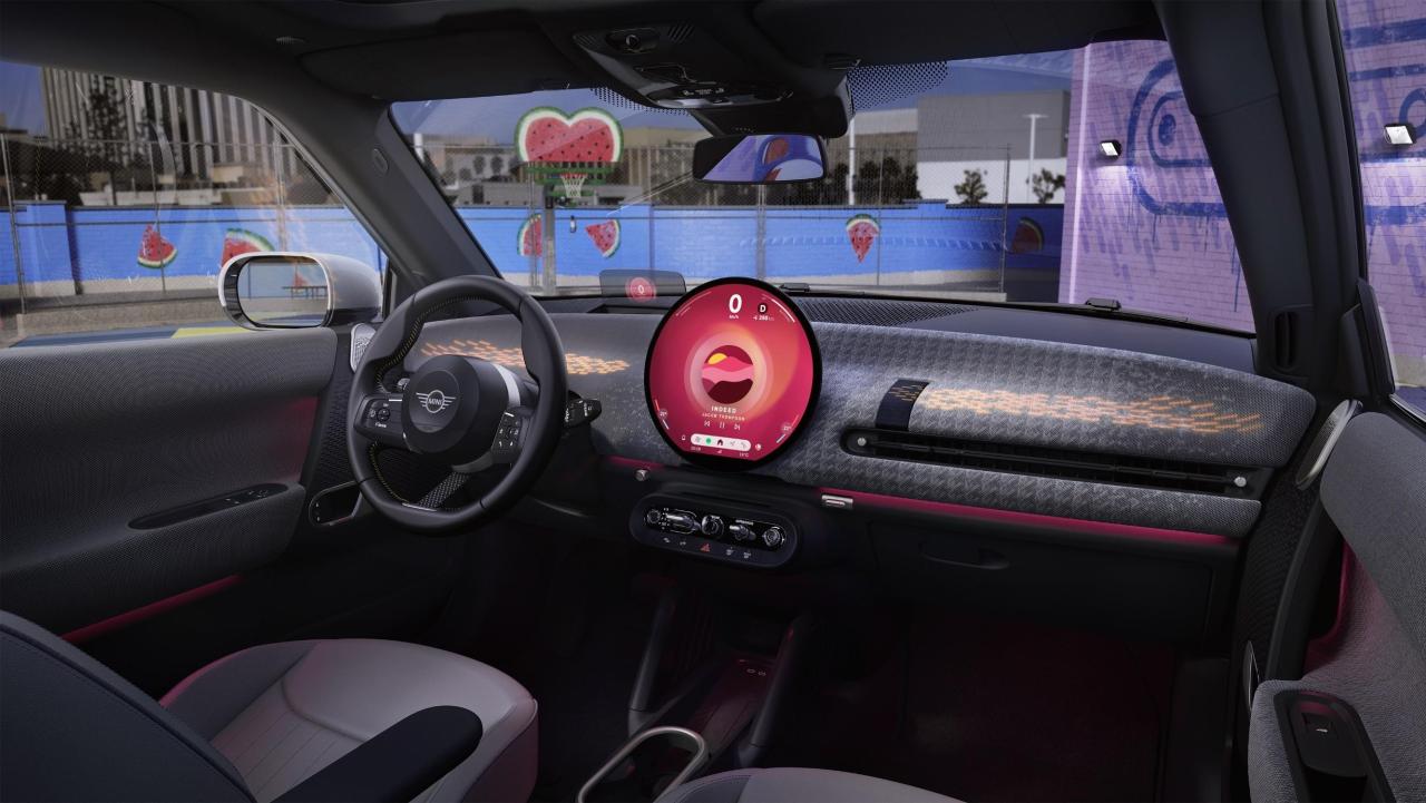 P90515312_lowRes_the-newe-mini-cooper.thumb.jpg.8286e18a1b480274a02ce5fee96f8df2.jpg