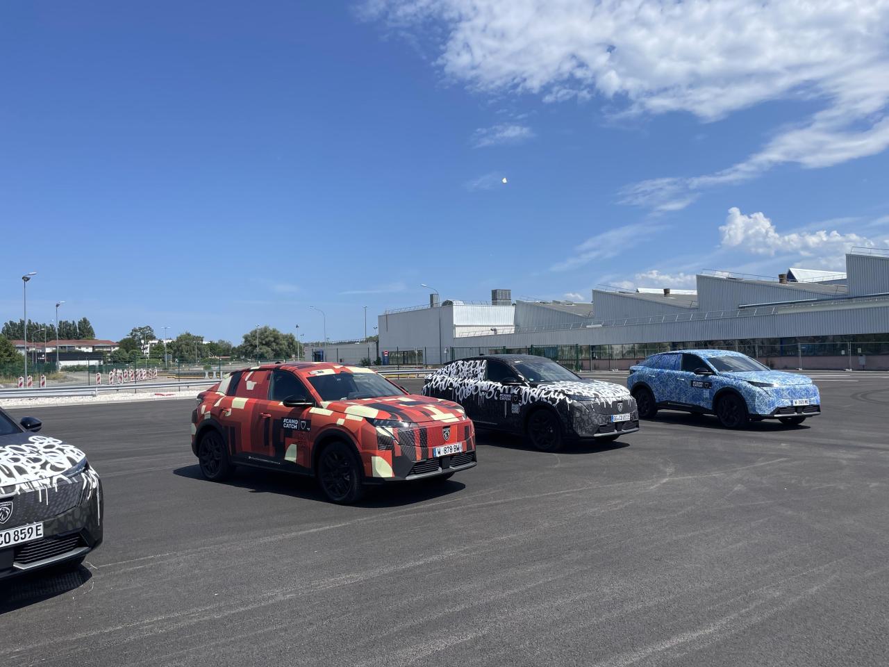 S0-notre-premier-contact-avec-le-nouveau-peugeot-3008-electrique-2023-762028.jpg