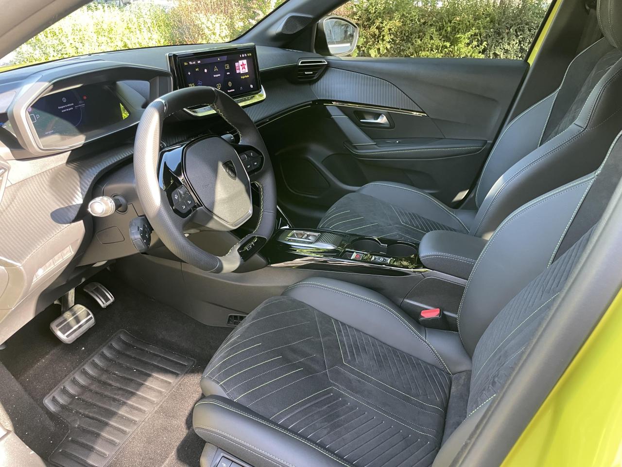 S0-nouvelle-peugeot-208-restylee-2023-plus-jolie-que-la-clio-762062.thumb.jpg.4f7ce68e826adef69f905a22102ca85f.jpg