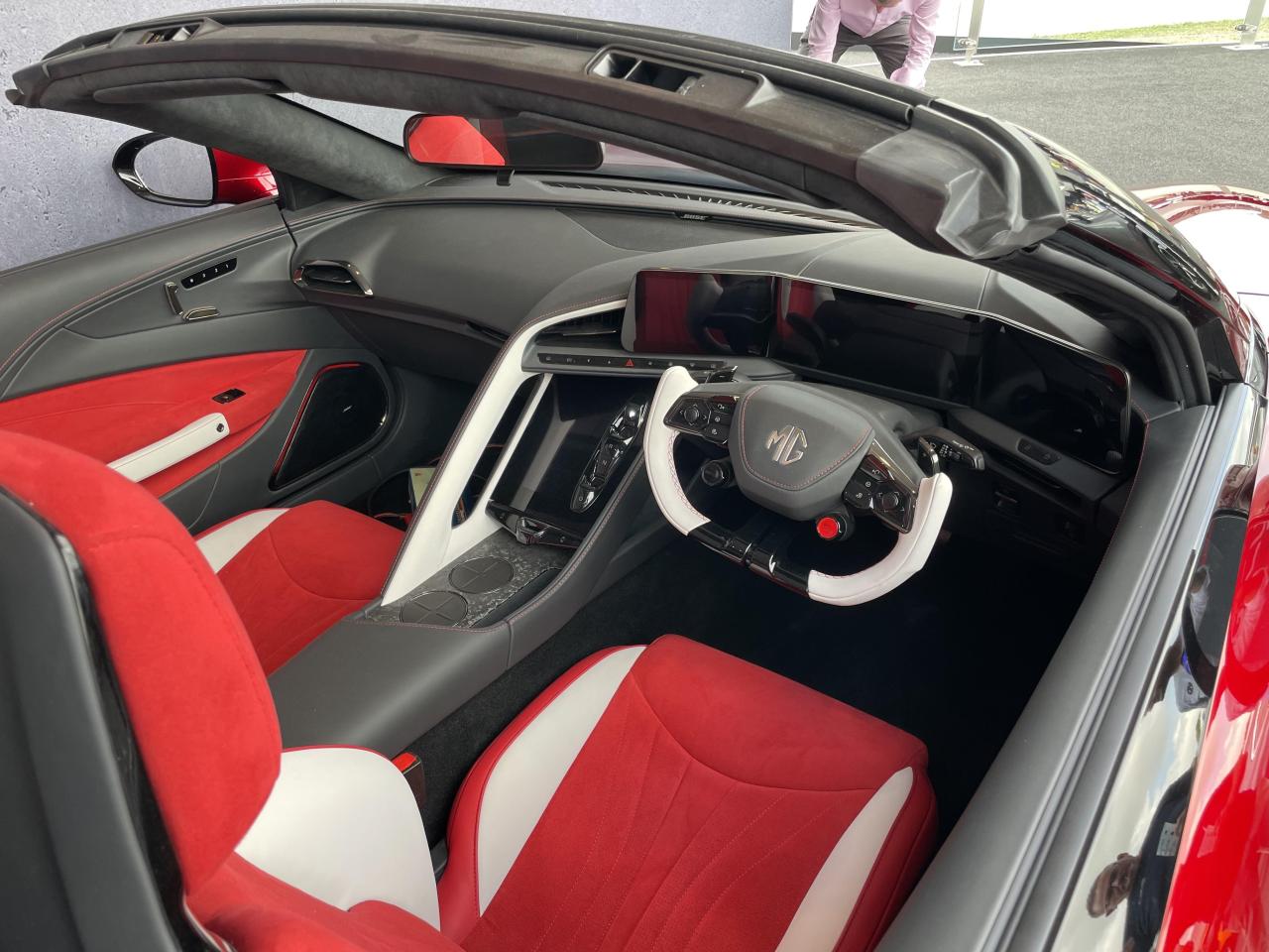 S0-presentation-mg-cyberster-2023-une-voiture-de-sport-electrique-au-prix-de-l-alpine-762828.jpg