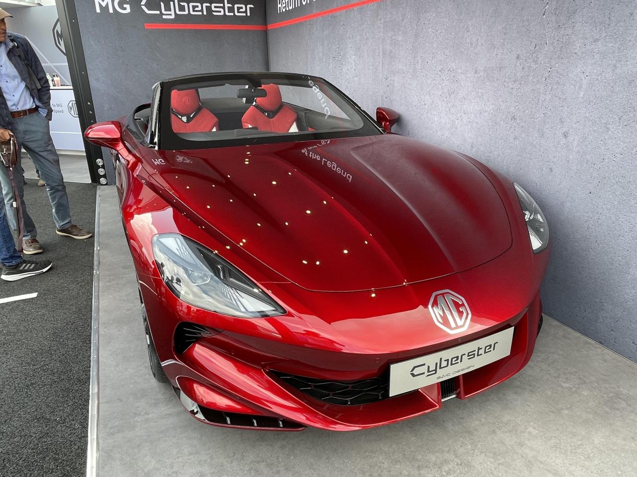 S0-presentation-mg-cyberster-2023-une-voiture-de-sport-electrique-au-prix-de-l-alpine-762832.jpg