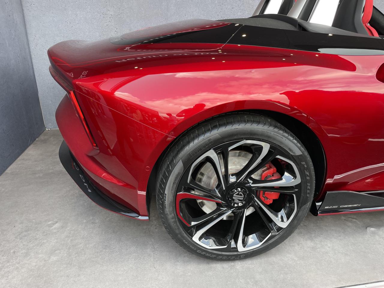 S0-presentation-mg-cyberster-2023-une-voiture-de-sport-electrique-au-prix-de-l-alpine-762834.jpg