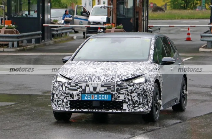 cupra-born-facelift-fotos-espia-2024-alpes-202396426-1690297728_1.webp.f2a57e874f49030abd0e791ca9c6c36a.webp