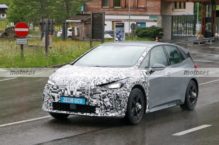 cupra-born-facelift-fotos-espia-2024-alpes-202396426-1690297729_2.webp.5ccc0380e9af9301331ef35b2cee2783.webp