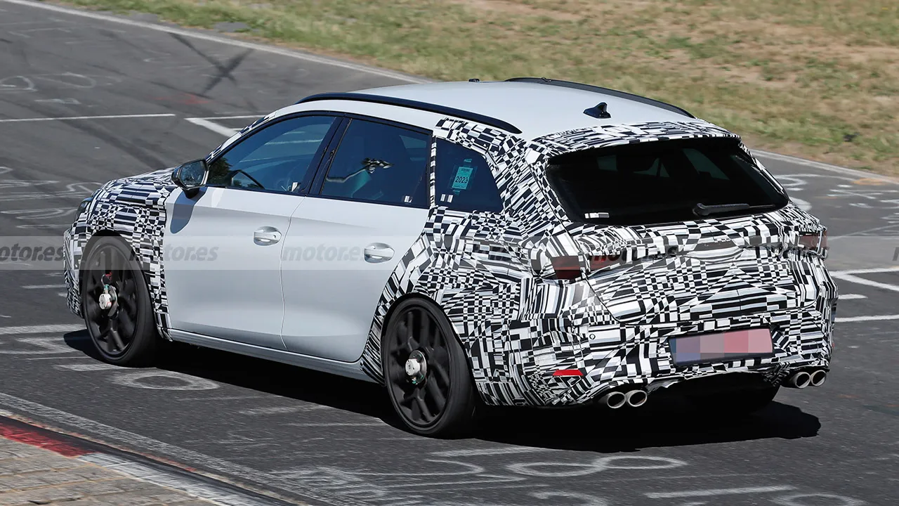 cupra-leon-sportstourer-2024-fotos-pruebas-desarrollo-202396154-1689158748_9.webp.9249b88dfd81d75aa03d90f2f828594f.webp