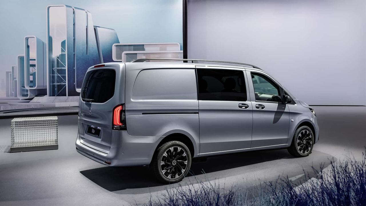mercedes-benz-nuovo-vito(4).thumb.jpg.76c6b1a19cc76e04284503eac4bc67ed.jpg