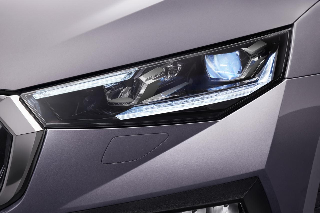 14_Skoda_Scala.thumb.jpg.db47be385a7c6133a1d30dd7a3984e62.jpg