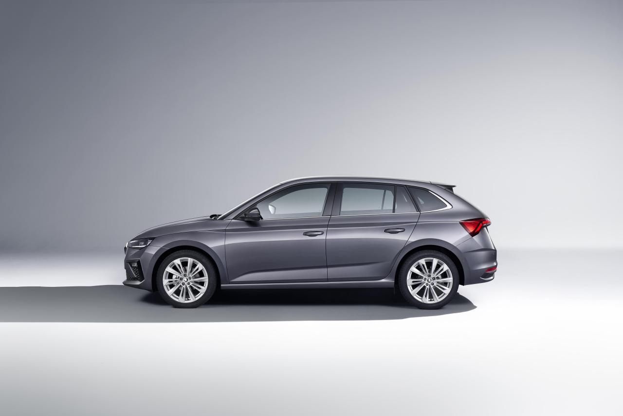 28_Skoda_Scala.thumb.jpg.35c9fdaa9669e29d21d65c7f062de7a7.jpg