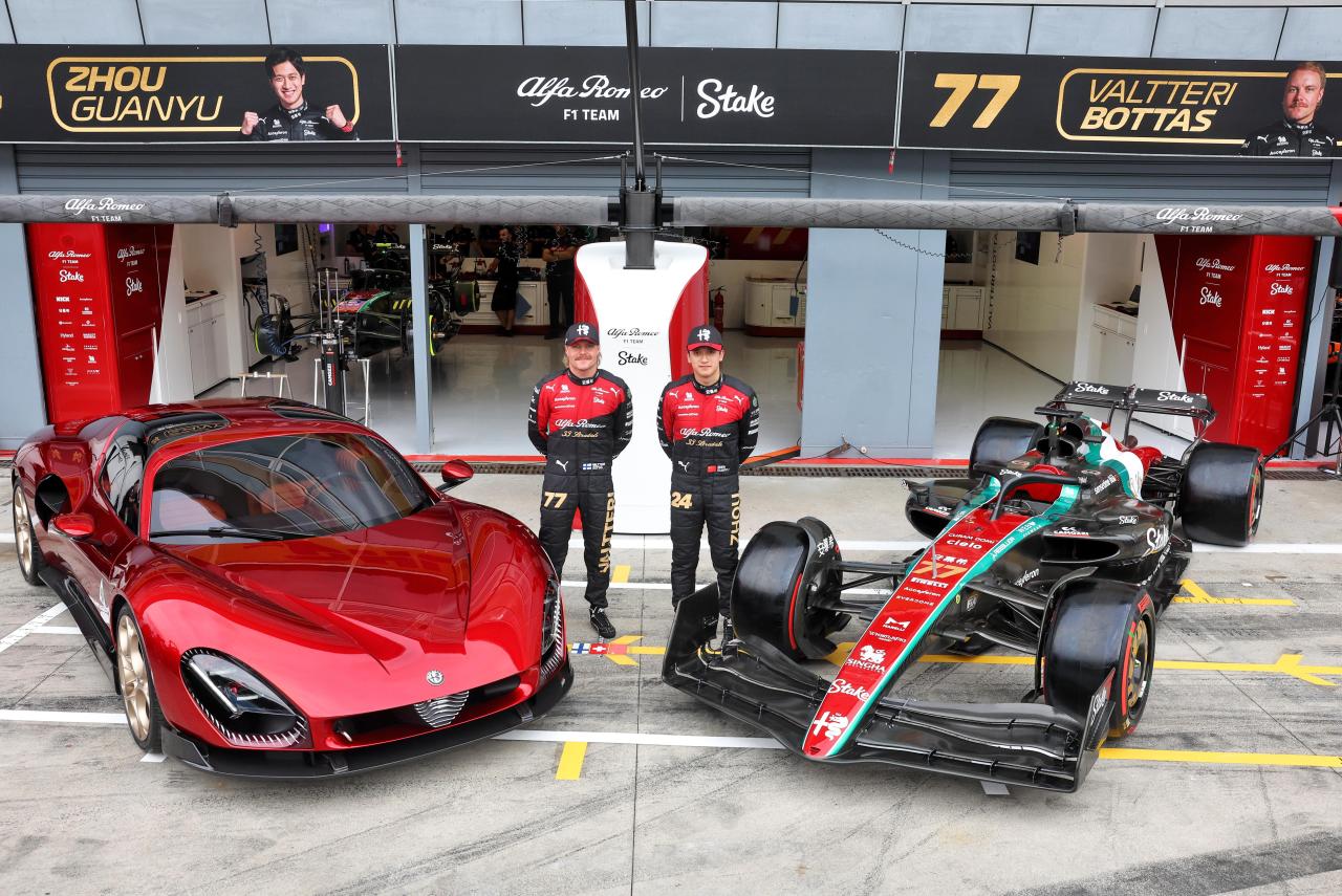 33Stradale-MonzaGrandPrix(1).thumb.jpg.02758a3552c6e2264ca45a39cca83ad2.jpg